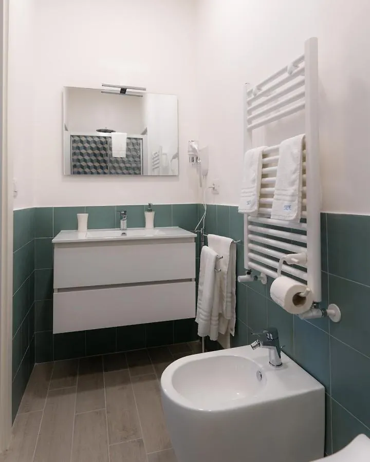 Dimora Cavour Hotel Naples 0*,