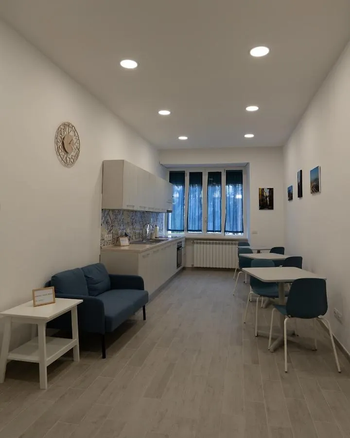 Dimora Cavour Hotell Neapel Italien