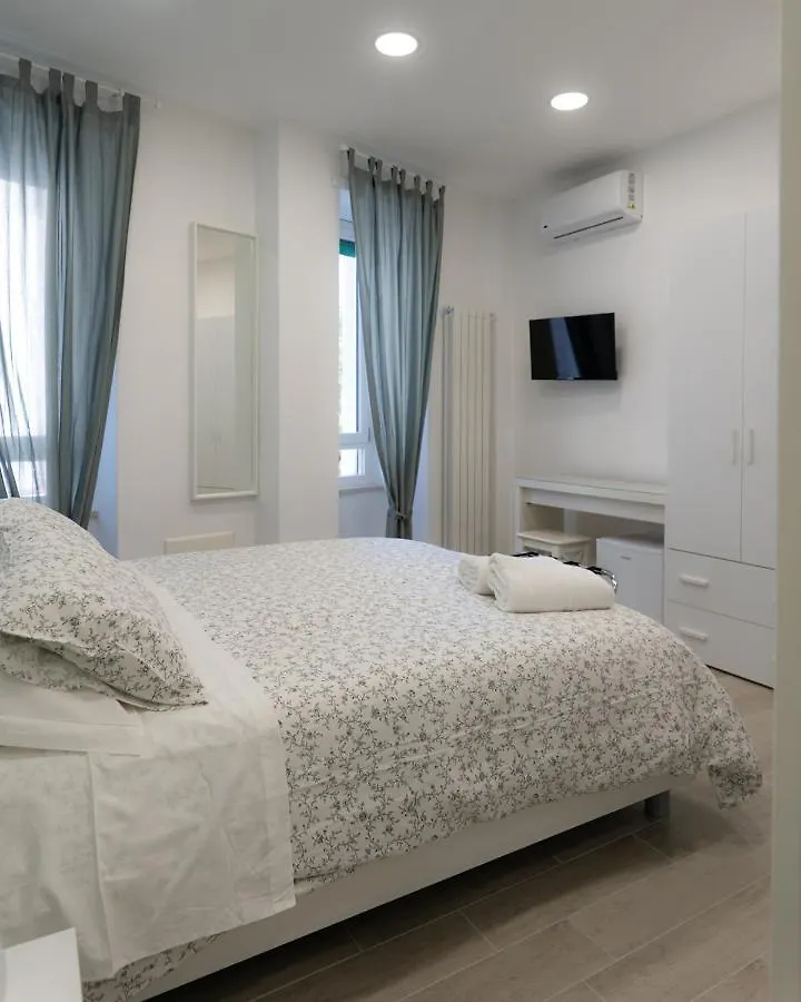 Dimora Cavour Hotell Neapel 0*,