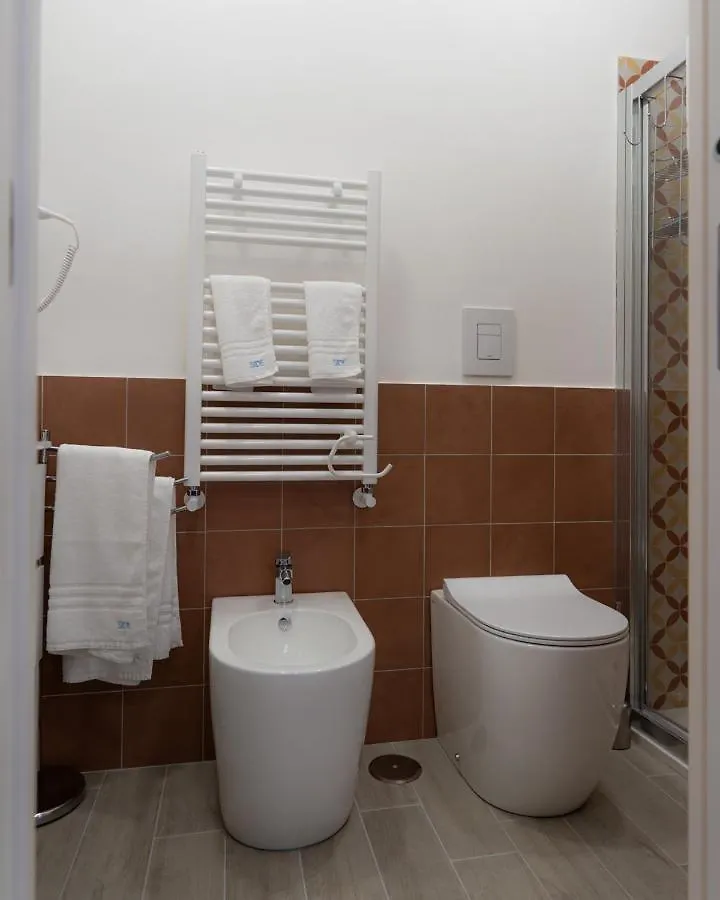 Dimora Cavour Hotell Neapel
